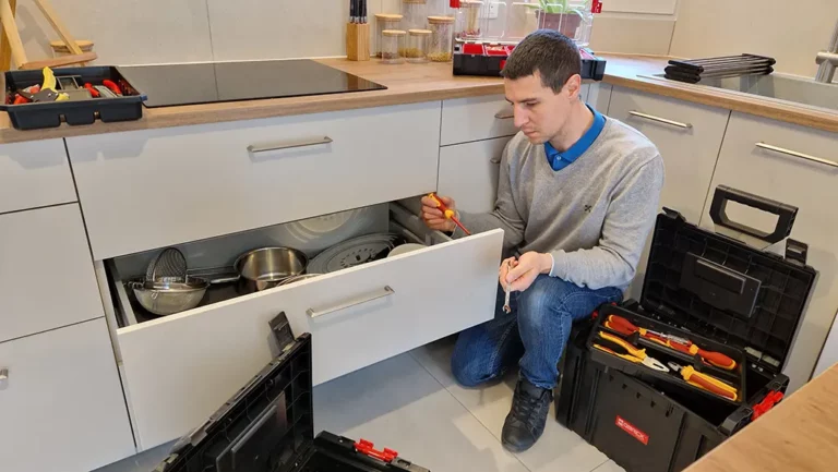 porte de tiroir de cuisine refixe