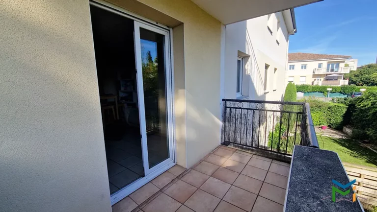 mathieuferraton-appartement-avec-terrasse-ombragee-26100