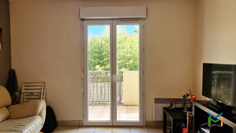 mathieuferraton-appartement-sejour-avec-acces-terrasse-drome