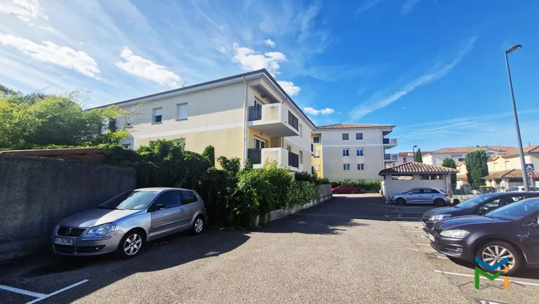 mathieuferraton-residence-recente-avec-parking-romans